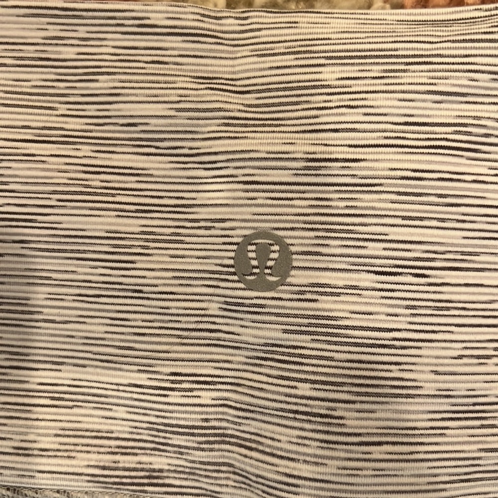 Lululemon cropped leggings - Picture 4 of 5